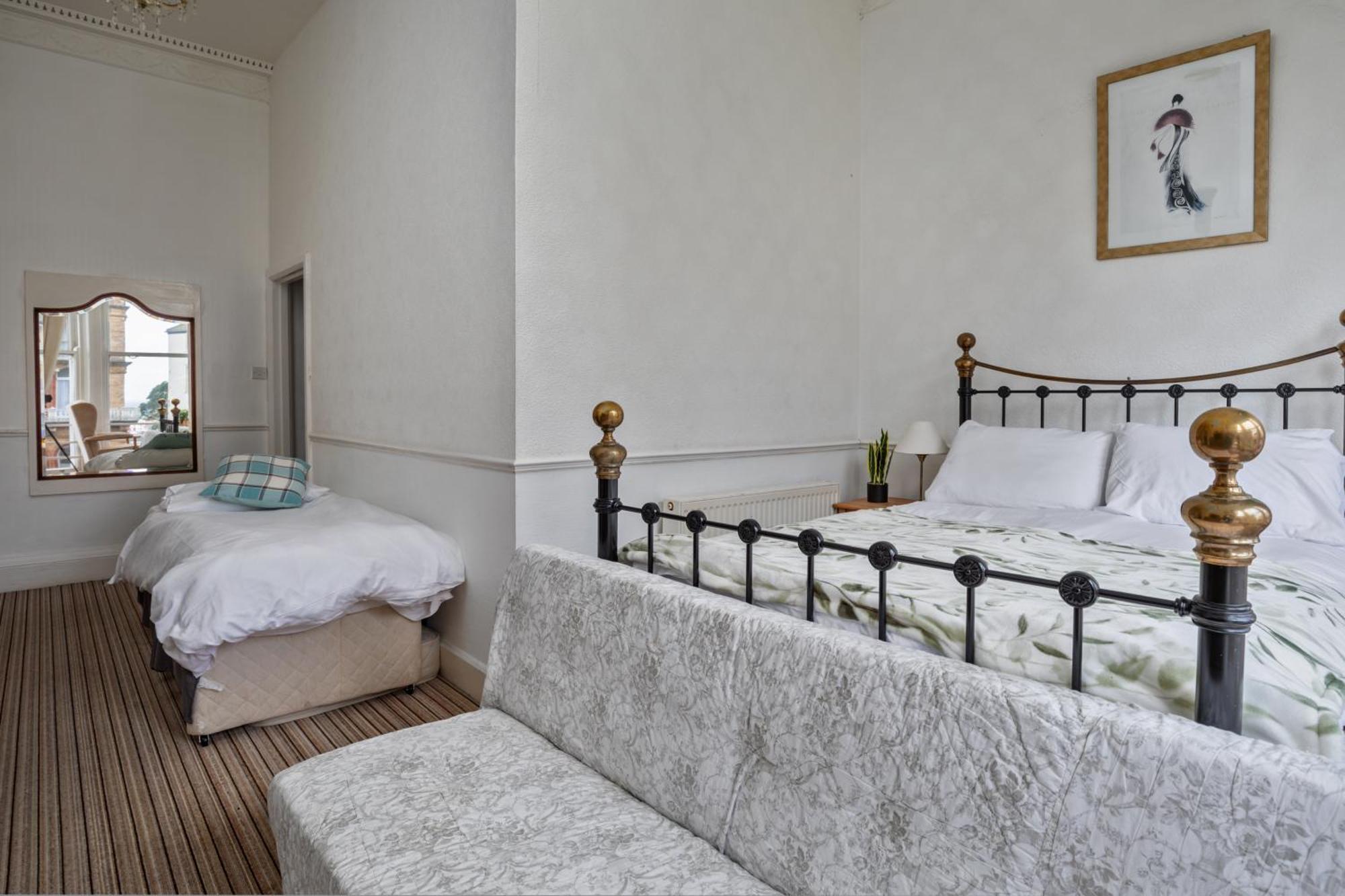 Serenity Guest House Scarborough Buitenkant foto