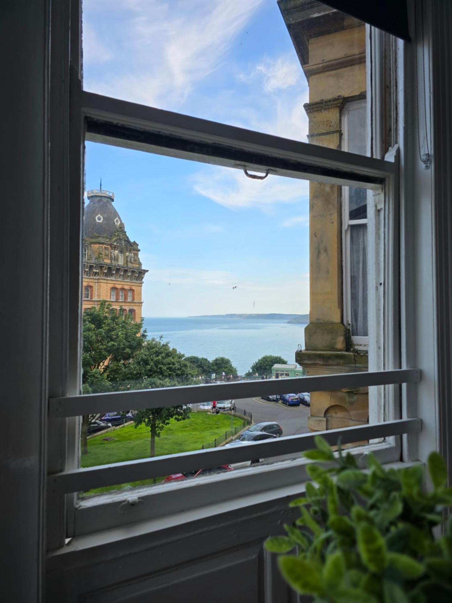 Serenity Guest House Scarborough Buitenkant foto